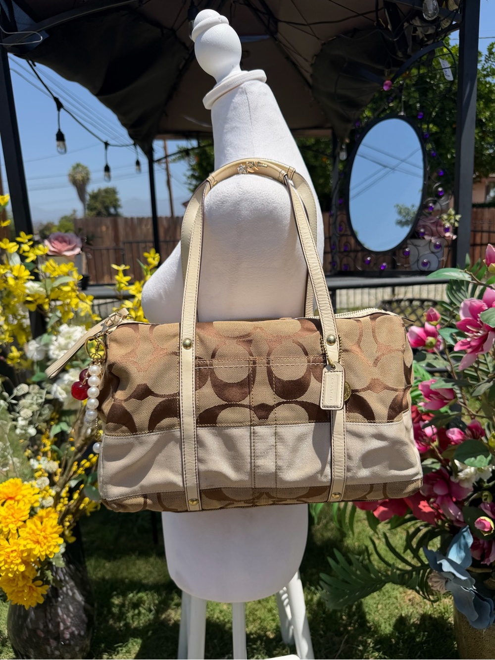 Coach Khaki/Beige Signature Canvas Shoulder Bag with Pearl Charm - Picture 4 of 10
